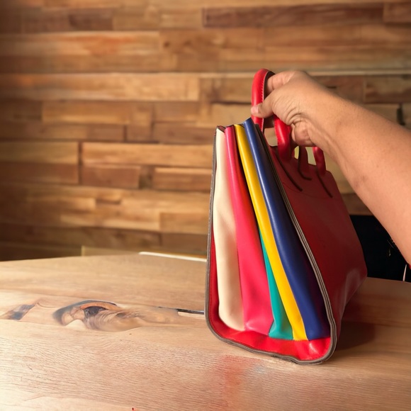 Multicolor purse L12 H8 W4.  Made is china. Lightly used. No flaws . - Picture 3 of 3